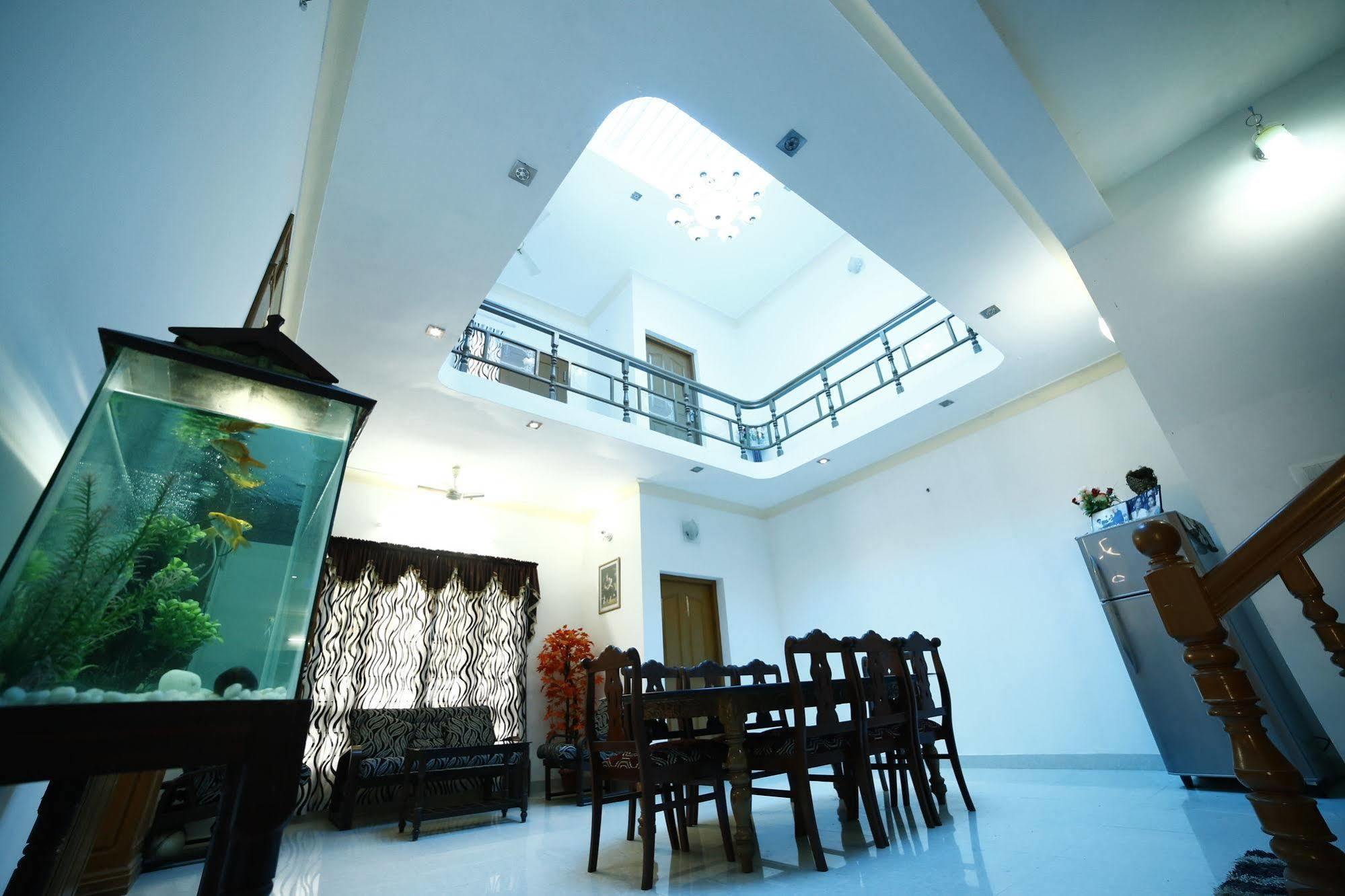 Cochin Cove Homestay Kochi Buitenkant foto